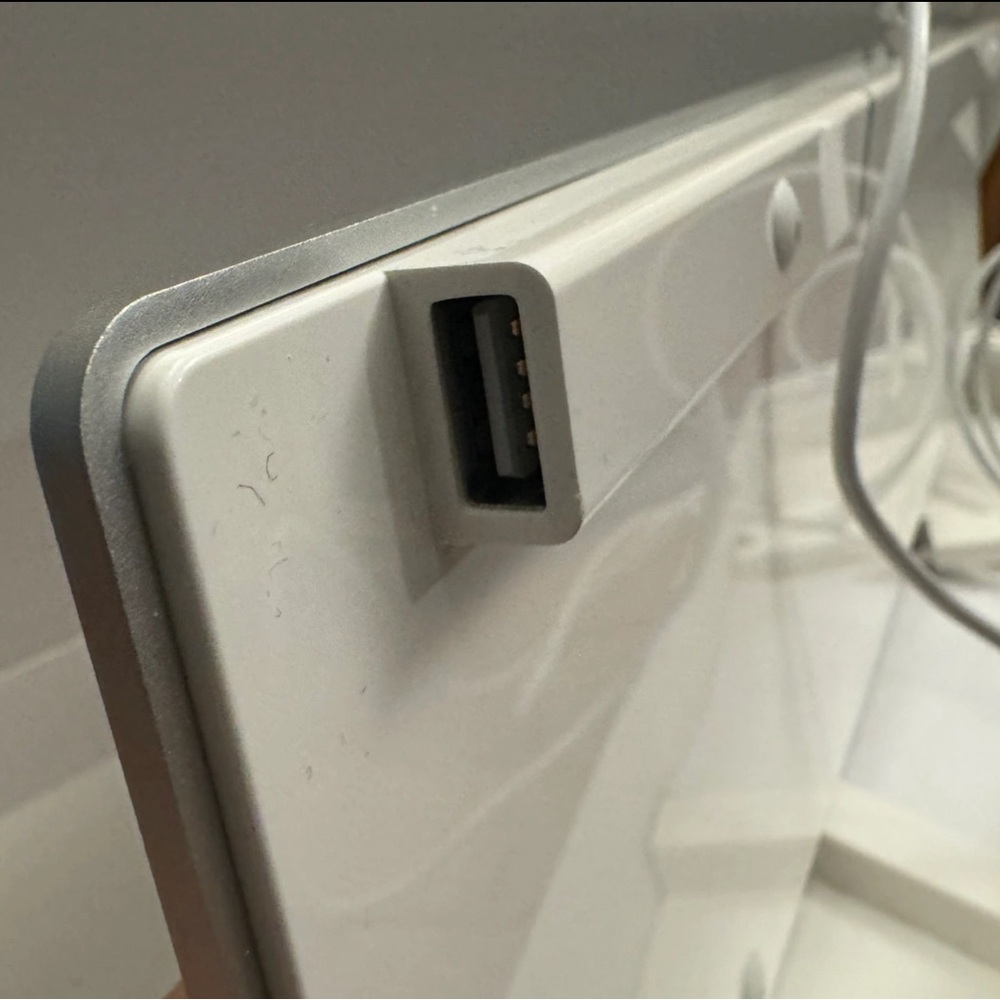 Apple Keyboard with numeric keypad - Picture 7 of 8